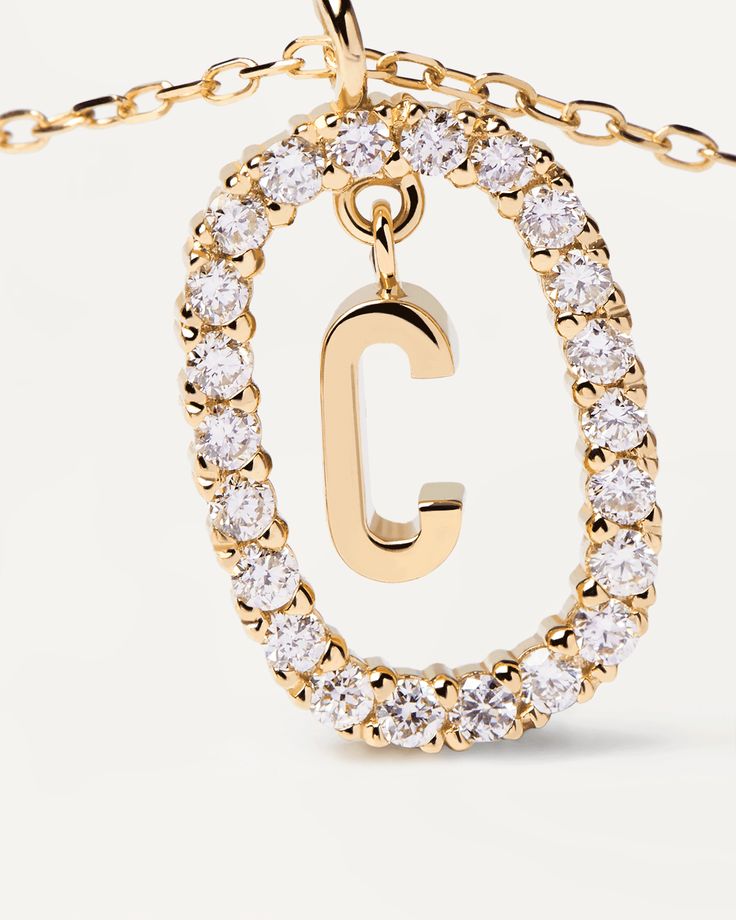 Collar con inicial y pedreria
