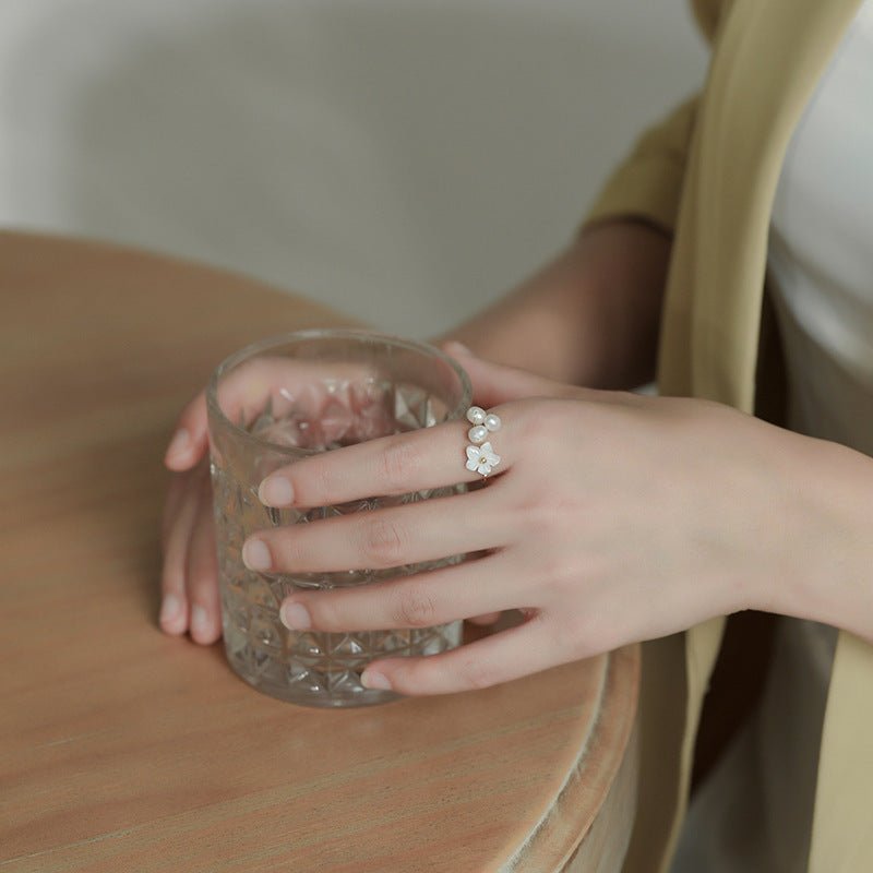 Anillo perla de mar