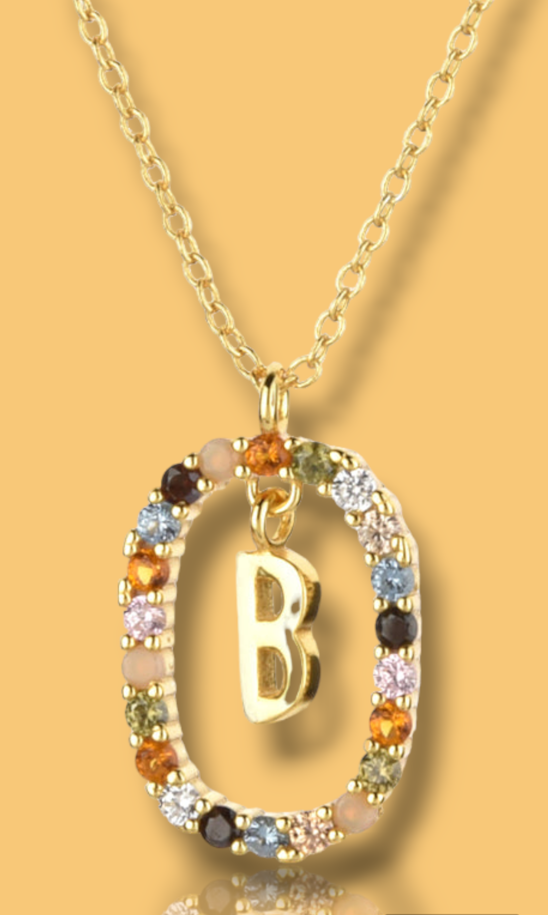 Collar con inicial y pedreria