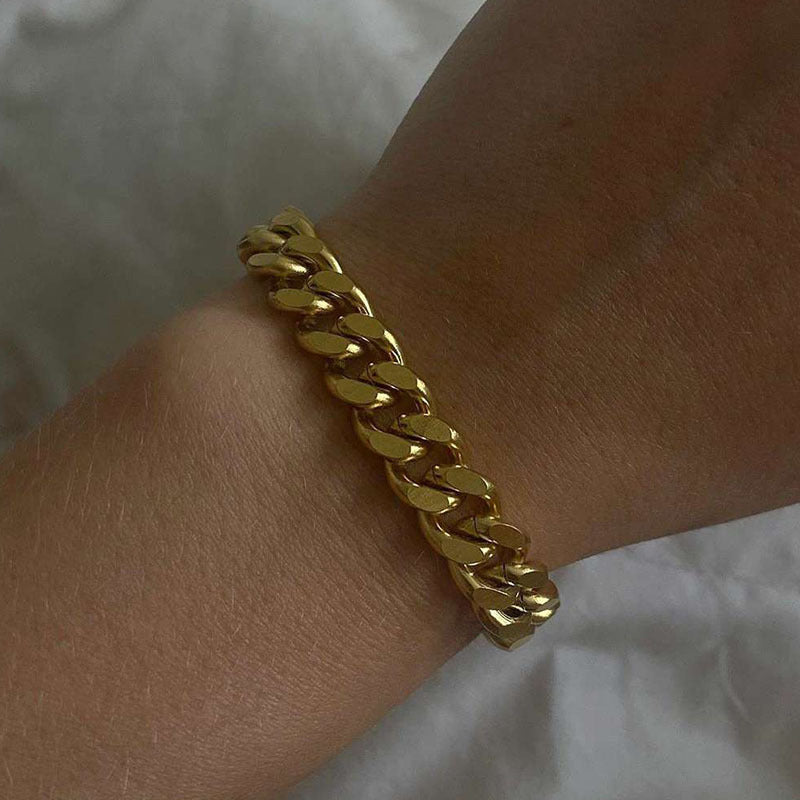 Cadenas  en conjunto de oro